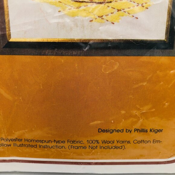 The Creative Circle #526 “Poppies & Zinnias” Stitchery Kit 8″×10″ New/Sealed - Picture 5 of 9